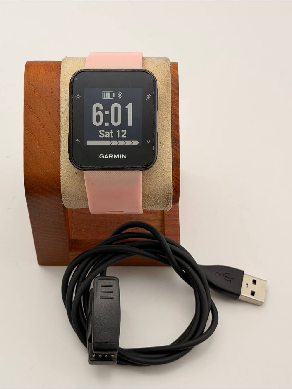Garmin Forerunner 35, Tested, Good, Charger Included, Pink, Smartwatch, Fitness